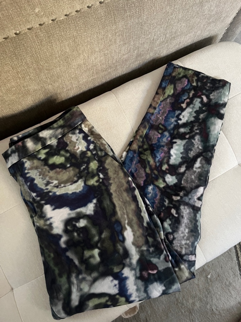 Theyskens' Theory 100% silk Abstract Print straight pants